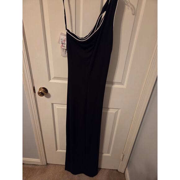 NWT One-Shoulder Black Gown - Picture 4 of 11